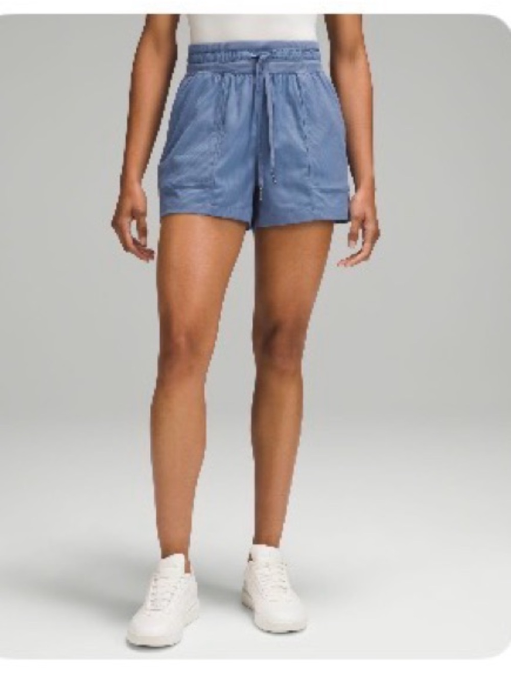 Lululemon Dance Studio High-Rise Short 3.5"
Oasis Blue